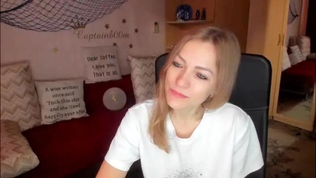 Image 3 of cherish_sia Stream on Chaturbate on 1 month ago