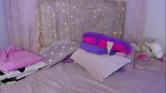 Image 7 of cherries_and_wine_ Stream on Chaturbate on 1 month ago