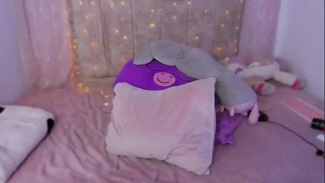 Image 10 of cherries_and_wine_ Stream on Chaturbate on 1 month ago