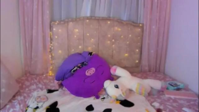 Image 6 of cherries_and_wine_ Stream on Chaturbate on 3 months ago