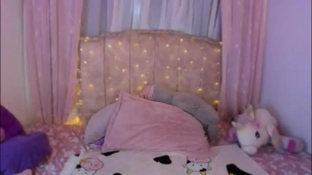 Image 2 of cherries_and_wine_ Stream on Chaturbate on 2 months ago