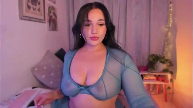 Image 3 of cherries_and_wine_ Stream on Chaturbate on 1 month ago