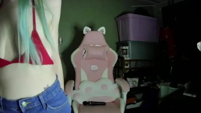 Image 3 of cherritwisted_x Stream on Chaturbate on 4 months ago