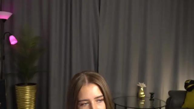 Image 10 of cherry_beauty Stream on Chaturbate on 16 months ago