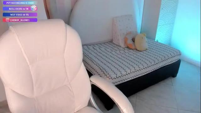 Image 8 of cherry_blond_ Stream on Chaturbate on 23 days ago