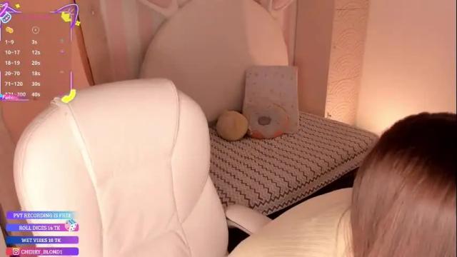 Image 12 of cherry_blond_ Stream on Chaturbate on 11 days ago