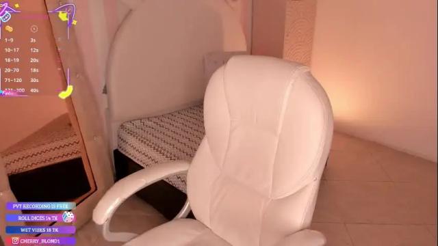 Image 12 of cherry_blond_ Stream on Chaturbate on 9 days ago