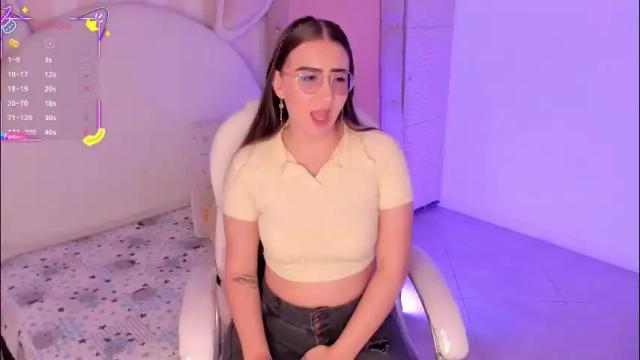 Image 2 of cherry_blond_ Stream on Chaturbate on 2 months ago