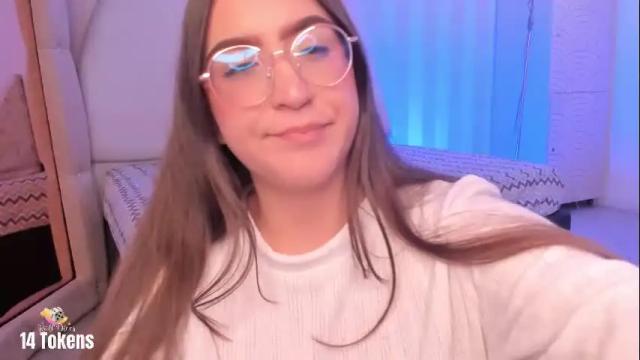 Image 11 of cherry_blond_ Stream on Chaturbate on 1 month ago