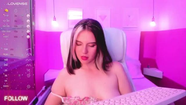 Image 8 of cherry_bom969 Stream on Chaturbate on 15 months ago