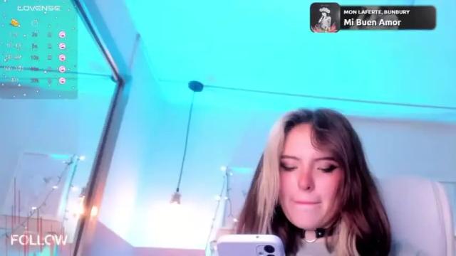 Image 12 of cherry_bom969 Stream on Chaturbate on 14 months ago