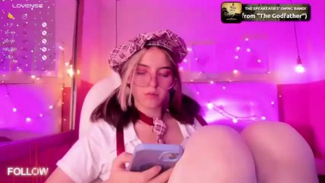 Image 2 of cherry_bom969 Stream on Chaturbate on 13 months ago