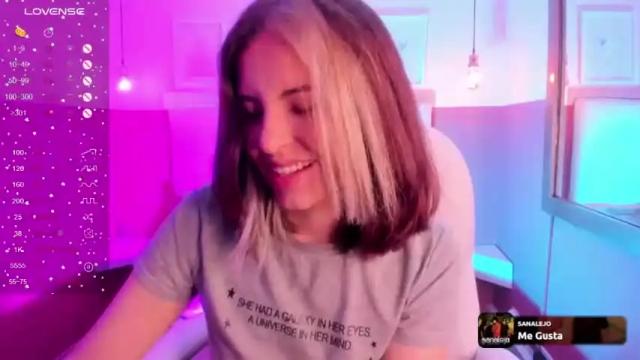 Image 4 of cherry_bom969 Stream on Chaturbate on 13 months ago