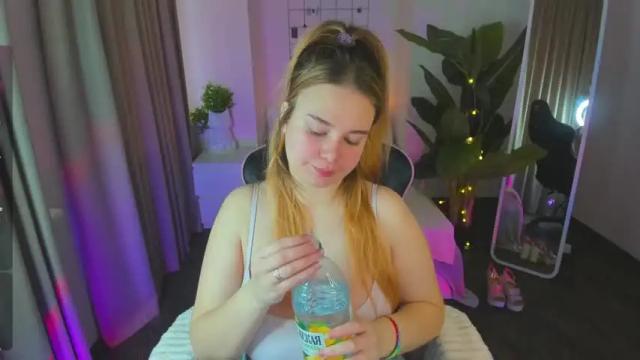 Image 11 of cherry_jane__ Stream on Chaturbate on 19 months ago
