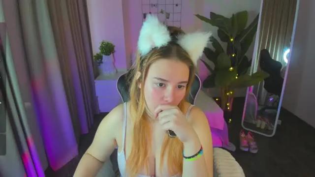 Image 8 of cherry_jane__ Stream on Chaturbate on 19 months ago