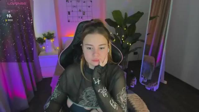 Thumbnail 1, cherry_jane__'s Stream at Chaturbate, 19 months ago