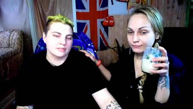 Image 2 of cherry_n_nana Stream on Chaturbate on 16 months ago