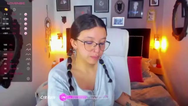 Image 3 of cherry_quartz Stream on Chaturbate on 20 months ago