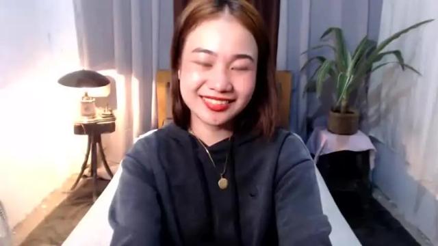 Image 3 of cherry_red24 Stream on Chaturbate on 16 months ago