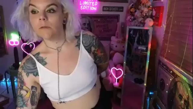 Image 12 of cherryb0mbb0mb Stream on Chaturbate on 14 days ago