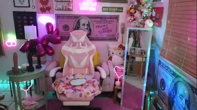 Image 8 of cherryb0mbb0mb Stream on Chaturbate on 7 days ago