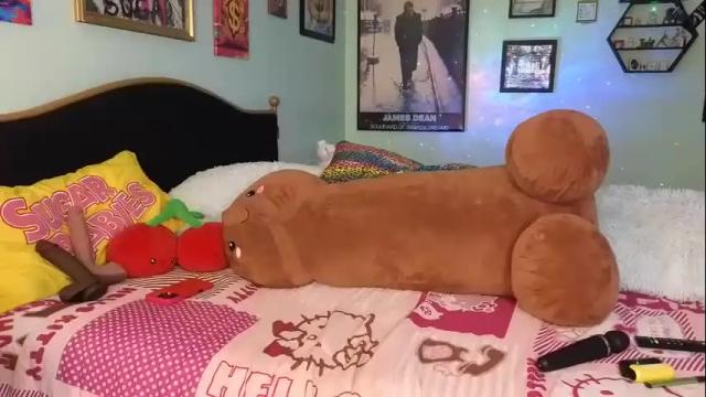 Image 6 of cherryb0mbb0mb Stream on Chaturbate on 4 months ago