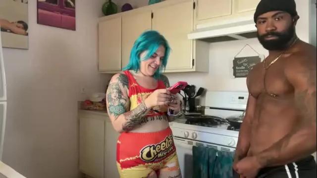 Image 6 of cherryb0mbb0mb Stream on Chaturbate on 1 month ago