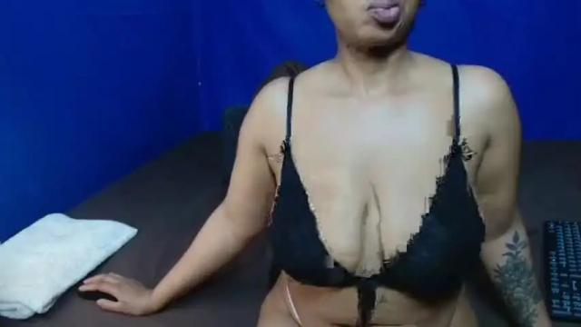 Image 12 of cherrybabexx Stream on Chaturbate on 17 months ago
