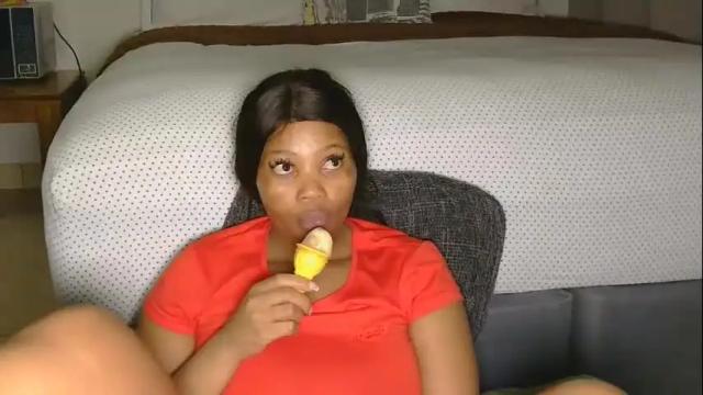 Image 7 of cherrybabexx Stream on Chaturbate on 1 month ago