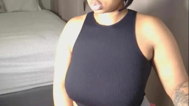 Image 11 of cherrybabexx Stream on Chaturbate on 2 months ago