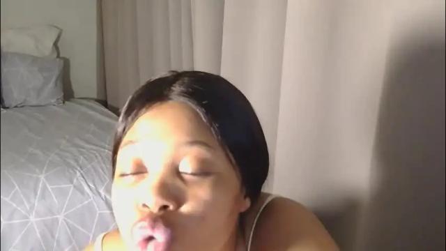 Image 6 of cherrybabexx Stream on Chaturbate on 2 months ago