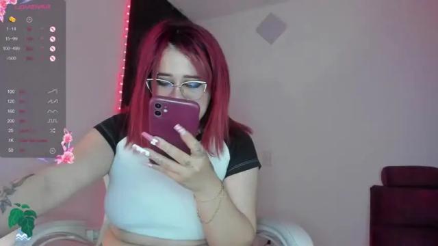 Image 2 of cherrybom_ Stream on Chaturbate on 12 months ago