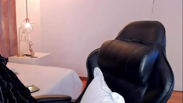 Image 10 of cherrybr_ Stream on Chaturbate on 21 days ago