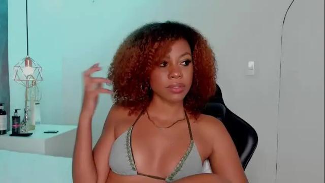 Image 8 of cherrybr_ Stream on Chaturbate on 1 day ago
