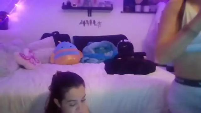Thumbnail 3, cherrychapsticc's Stream at Chaturbate, 15 months ago
