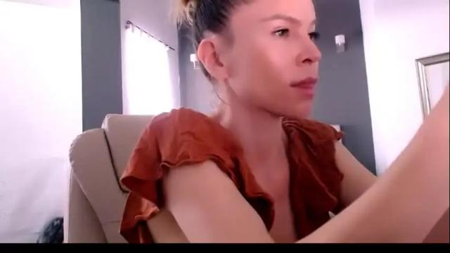 Image 6 of cherrycoloured Stream on Chaturbate on 1 month ago
