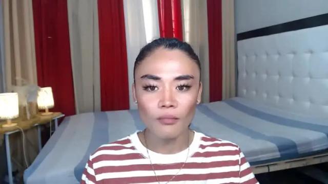Image 3 of cherrymaegray Stream on Chaturbate on 15 months ago