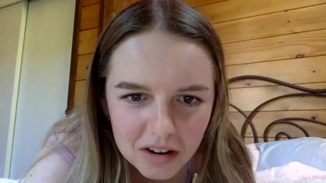 Image 4 of cherrymidnightrose Stream on Chaturbate on 19 months ago