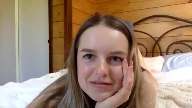 Image 8 of cherrymidnightrose Stream on Chaturbate on 19 months ago
