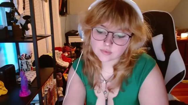 Image 12 of cherryslushiez Stream on Chaturbate on 14 months ago