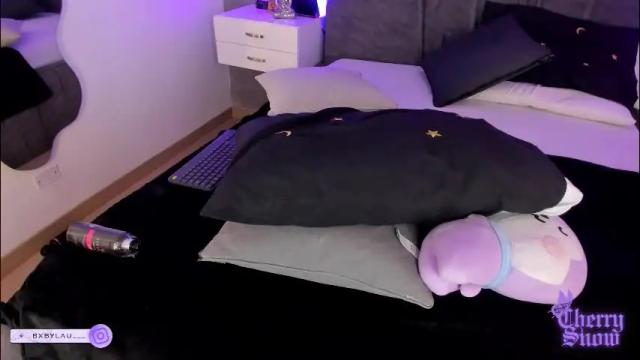 Image 12 of cherrysnow_ Stream on Chaturbate on 14 days ago