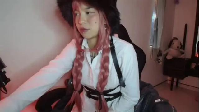 Image 7 of cherrywitchy Stream on Chaturbate on 1 month ago