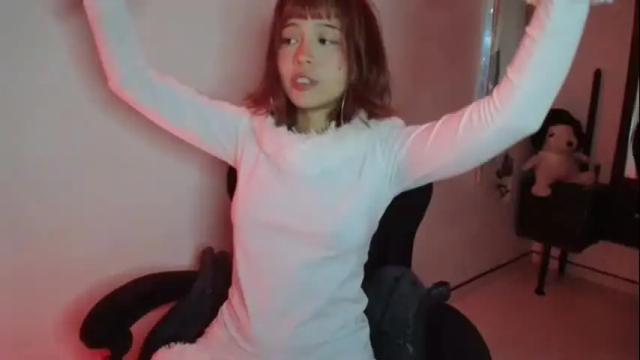 Image 8 of cherrywitchy Stream on Chaturbate on 1 month ago