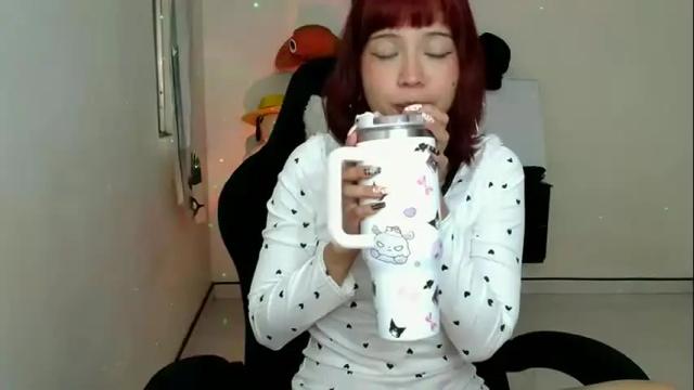 Image 11 of cherrywitchy Stream on Chaturbate on 24 days ago