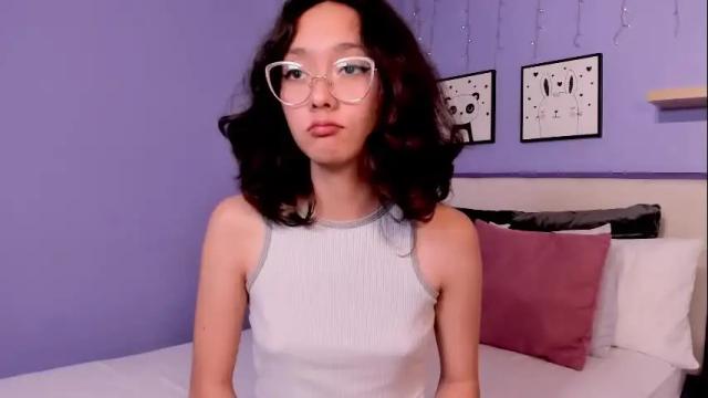 Image 2 of cherryy_doll Stream on Chaturbate on 2 months ago