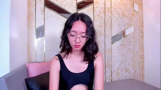 Image 2 of cherryy_doll Stream on Chaturbate on 1 month ago