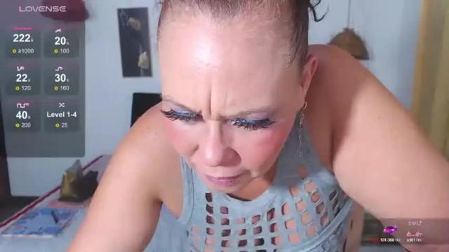 Image 10 of cheryl_jones1 Stream on Chaturbate on 14 months ago