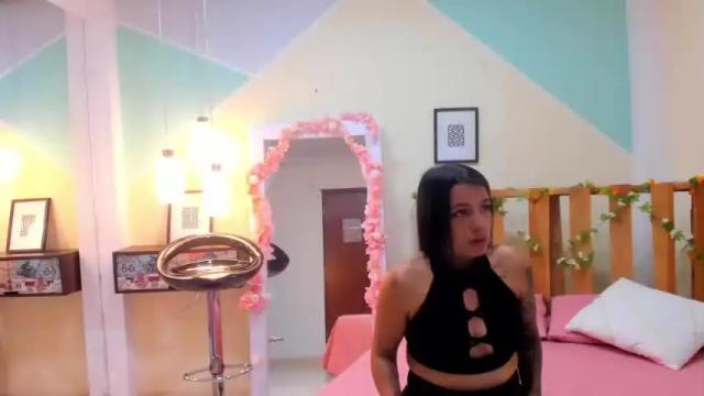 Image 3 of cheryladams_ Stream on Chaturbate on 15 months ago