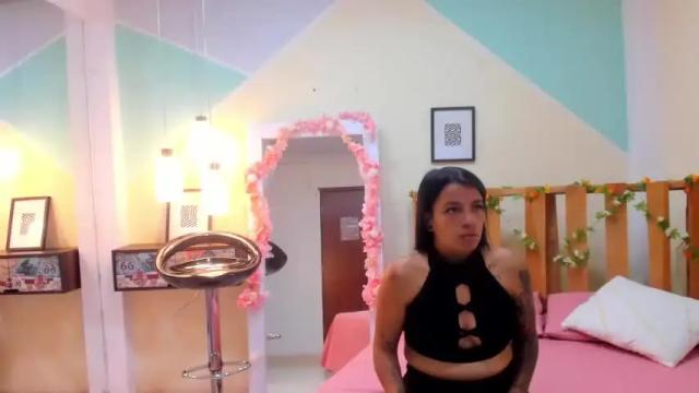 Image 7 of cheryladams_ Stream on Chaturbate on 15 months ago