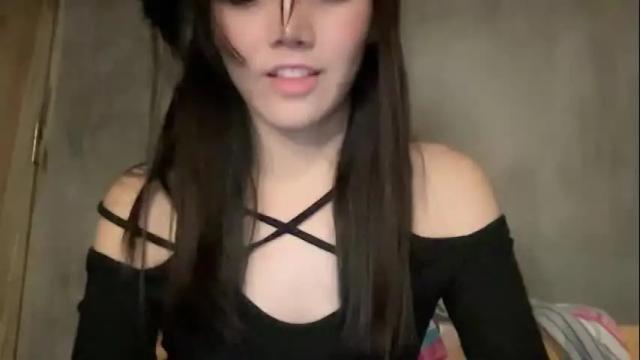 Image 6 of cheskahouston Stream on Chaturbate on 4 months ago